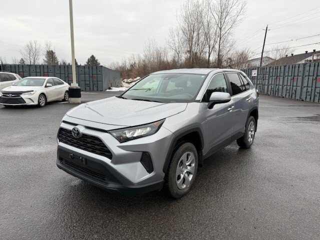 2022 Toyota RAV4 LE AWD in Hawkesbury, Ontario - 1 - w1024h768px