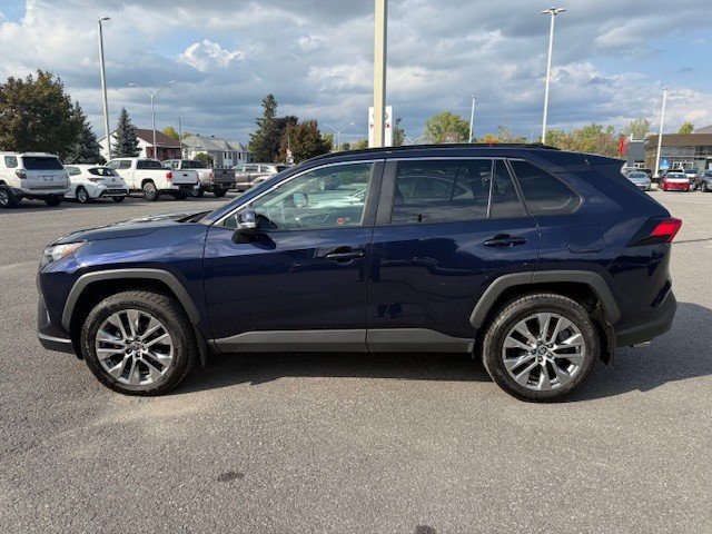 2022 Toyota RAV4 XLE Premium in Hawkesbury, Ontario - 6 - w1024h768px