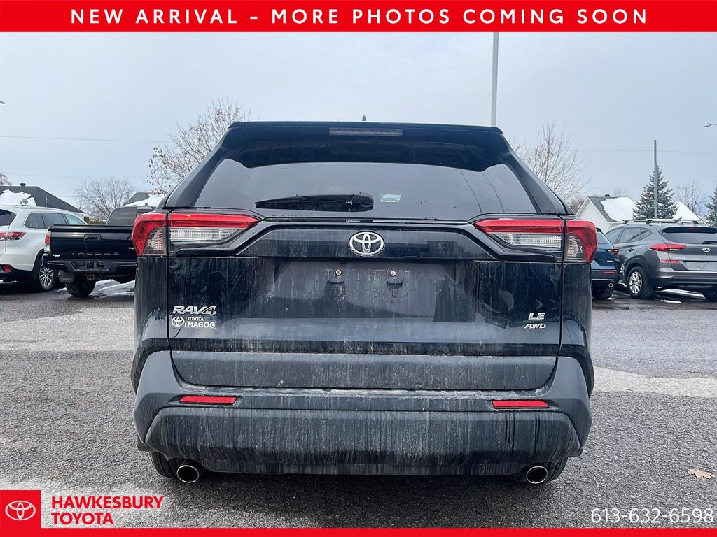 2022 Toyota RAV4 LE in Hawkesbury, Ontario - 3 - w1024h768px
