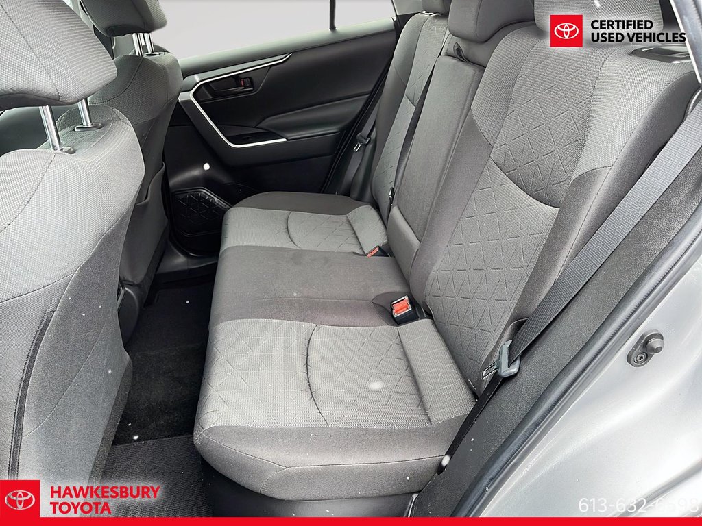 Toyota RAV4 Hybrid LE 2022 à Hawkesbury, Ontario - 10 - w1024h768px