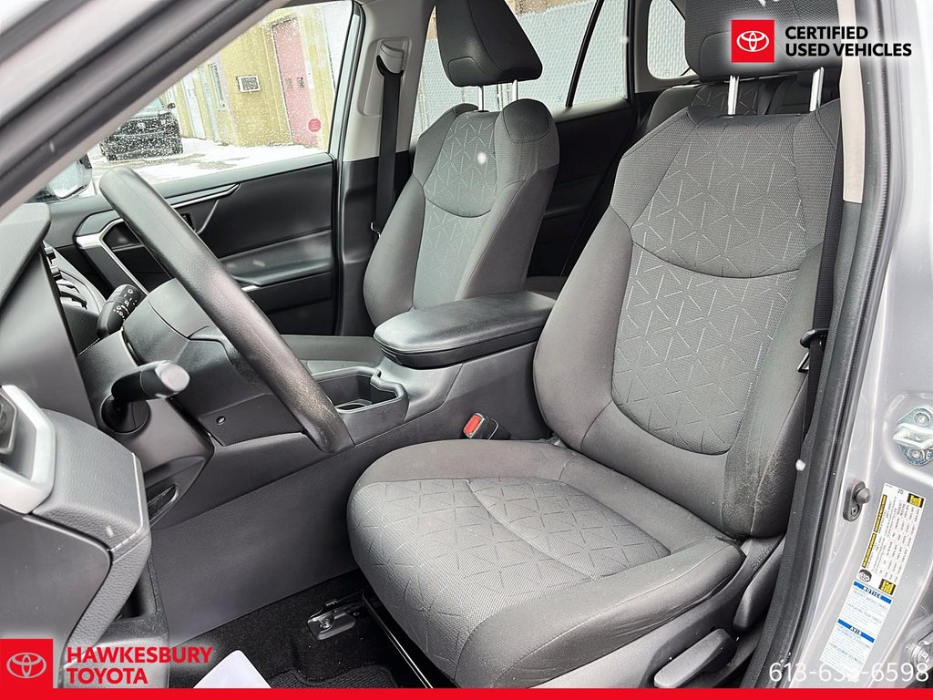 Toyota RAV4 Hybrid LE 2022 à Hawkesbury, Ontario - 11 - w1024h768px