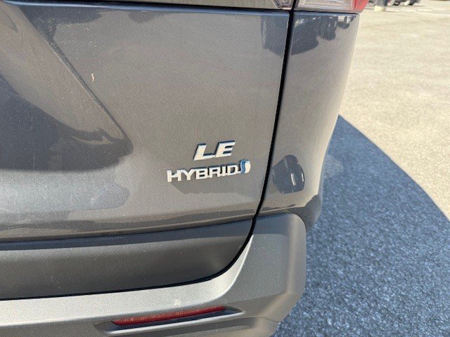 2023 Toyota RAV4 Hybrid LE in Hawkesbury, Ontario - 5 - w1024h768px