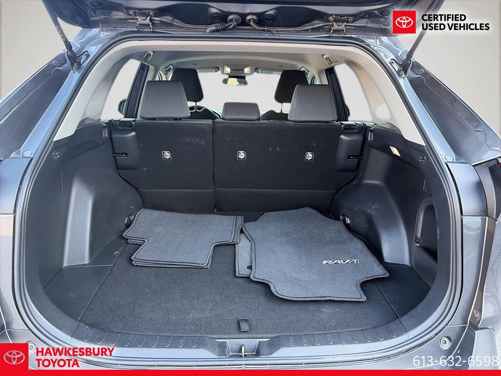 Toyota RAV4  2023 à Hawkesbury, Ontario - 9 - w1024h768px