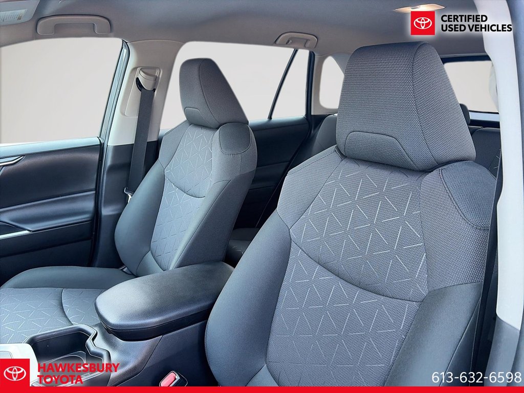 Toyota RAV4  2023 à Hawkesbury, Ontario - 11 - w1024h768px