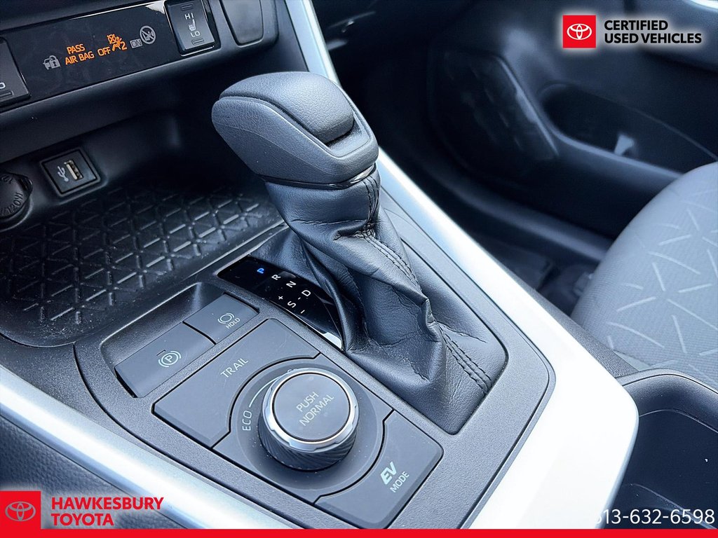 Toyota RAV4  2023 à Hawkesbury, Ontario - 16 - w1024h768px
