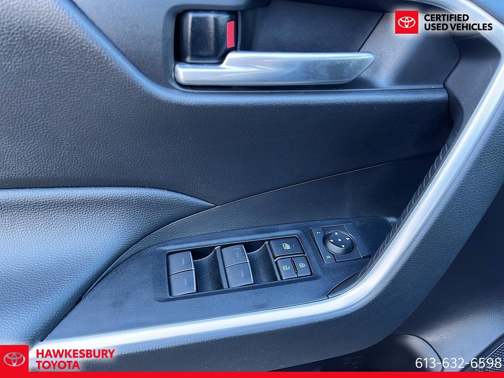 2023 Toyota RAV4 Hybrid SE in Hawkesbury, Ontario - 11 - w1024h768px