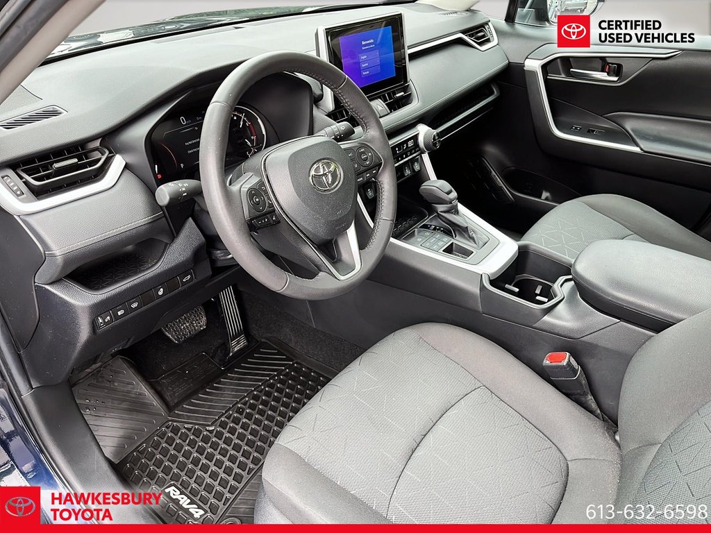2023 Toyota RAV4 XLE AWD TOIT OUVRANT in Hawkesbury, Ontario - 14 - w1024h768px