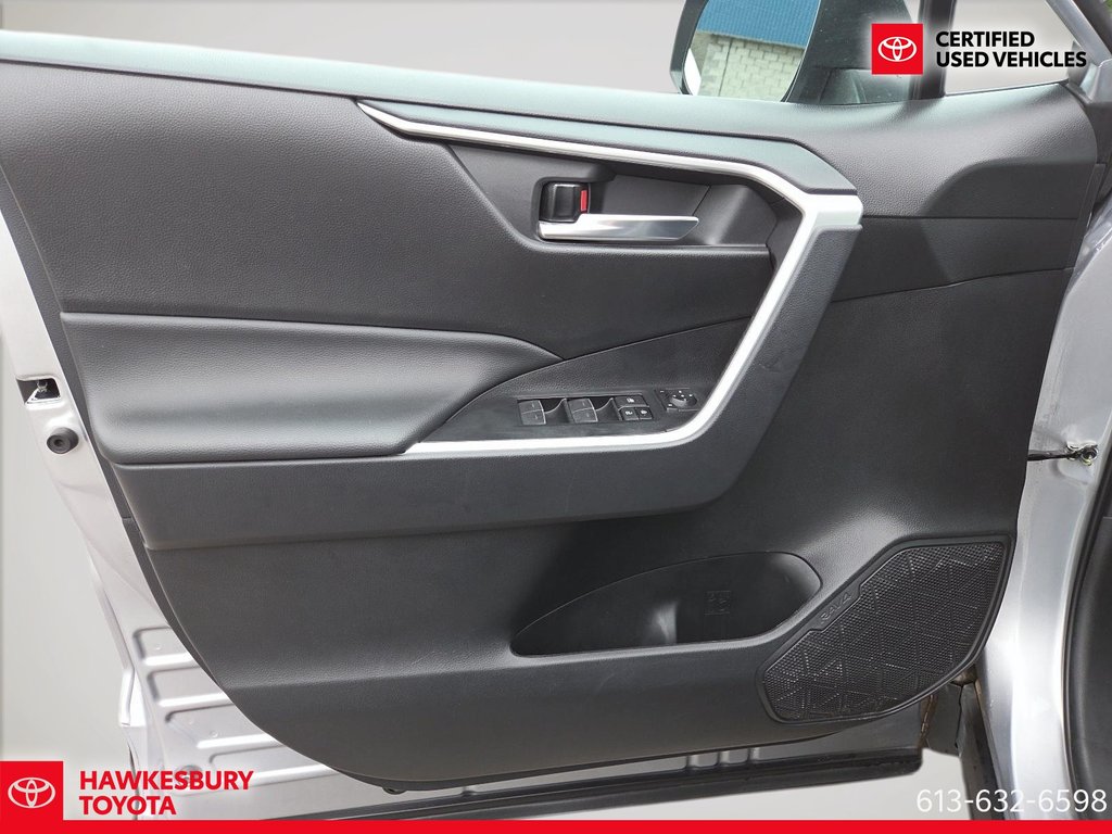 2024 Toyota RAV4 XLE AWD TOIT OUVRANT in Hawkesbury, Ontario - 13 - w1024h768px
