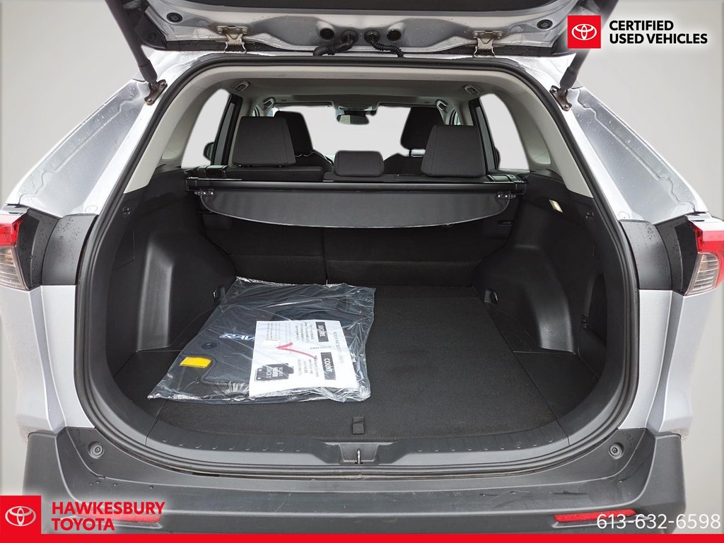 2024 Toyota RAV4 XLE AWD TOIT OUVRANT in Hawkesbury, Ontario - 9 - w1024h768px