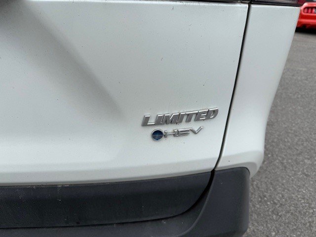 2025 Toyota RAV4 Hybrid Limited in Hawkesbury, Ontario - 5 - w1024h768px