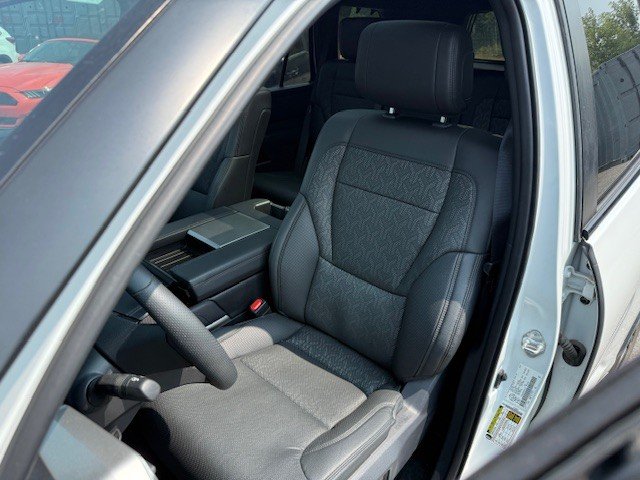 2025 Toyota Sequoia Limited in Hawkesbury, Ontario - 7 - w1024h768px
