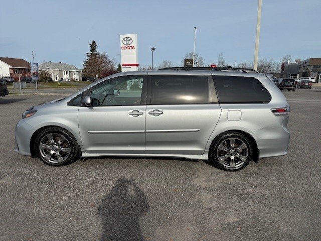 2020  Sienna SE  8-PASS in Hawkesbury, Ontario - 5 - w1024h768px