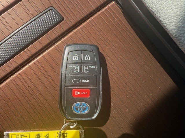 2024 Toyota Sienna XLE 8 places in Hawkesbury, Ontario - 16 - w1024h768px