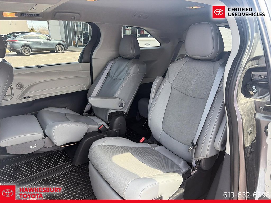2024 Toyota Sienna Hybrid LIMITED  7-PASS in Hawkesbury, Ontario - 11 - w1024h768px