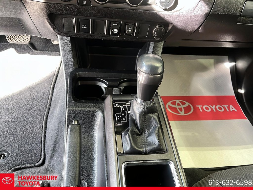 2018 Toyota Tacoma CREW CAB TRD SPORT in Hawkesbury, Ontario - 17 - w1024h768px