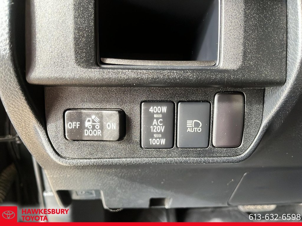2018 Toyota Tacoma CREW CAB TRD SPORT in Hawkesbury, Ontario - 14 - w1024h768px