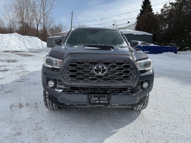 2020 Toyota Tacoma DOUBLE CAB 6A in Hawkesbury, Ontario - 2 - w1024h768px