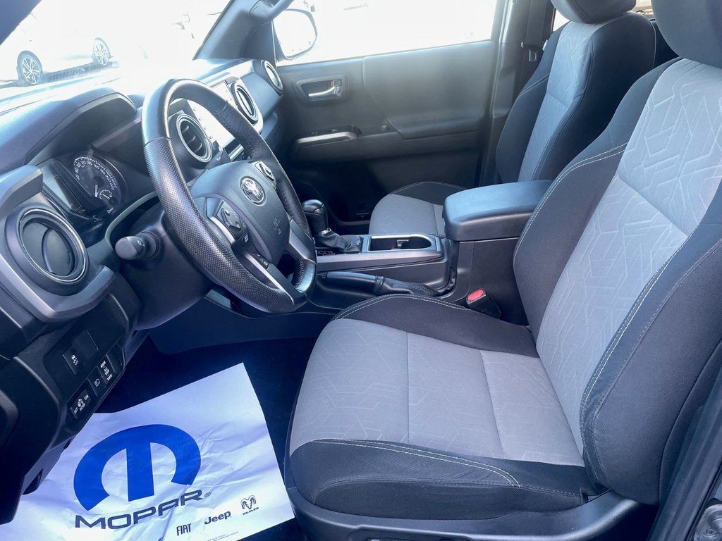 2022 Toyota Tacoma TRD sport in Hawkesbury, Ontario - 13 - w1024h768px