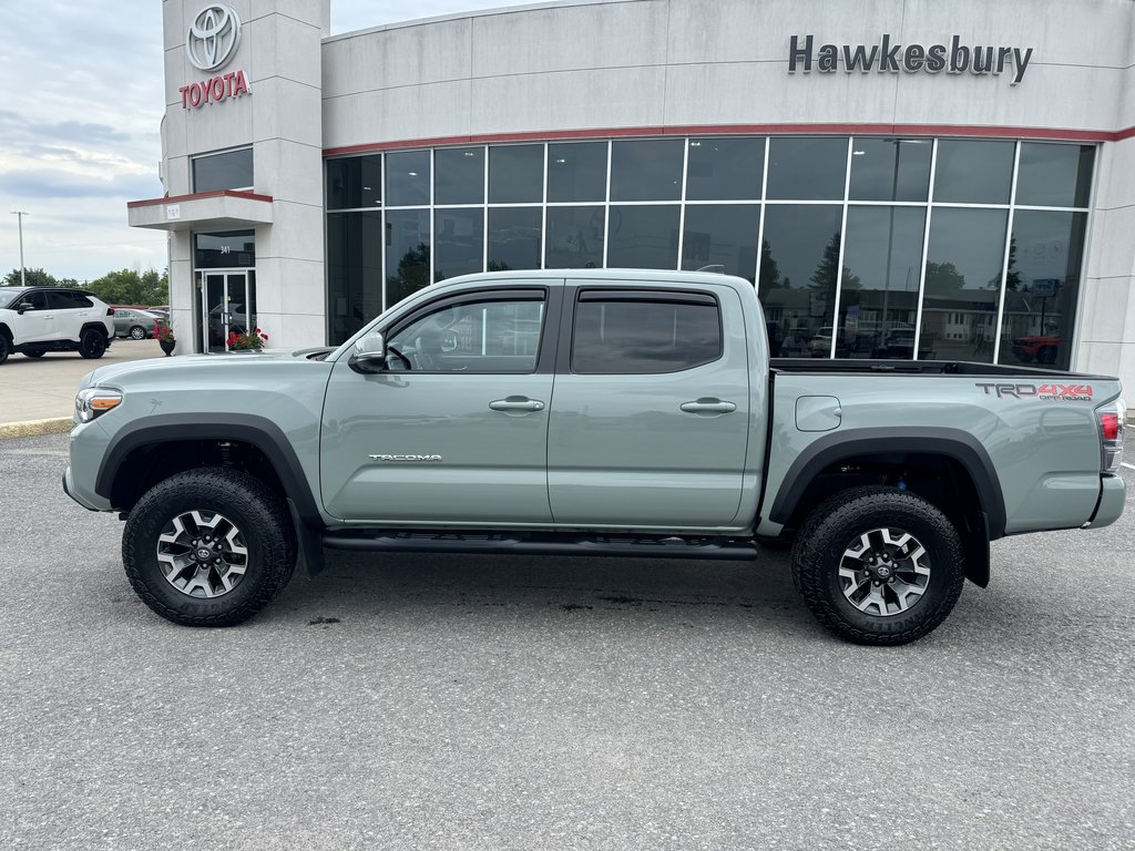 2023  Tacoma DOUBLE CAB 6A SB in Hawkesbury, Ontario - 2 - w1024h768px