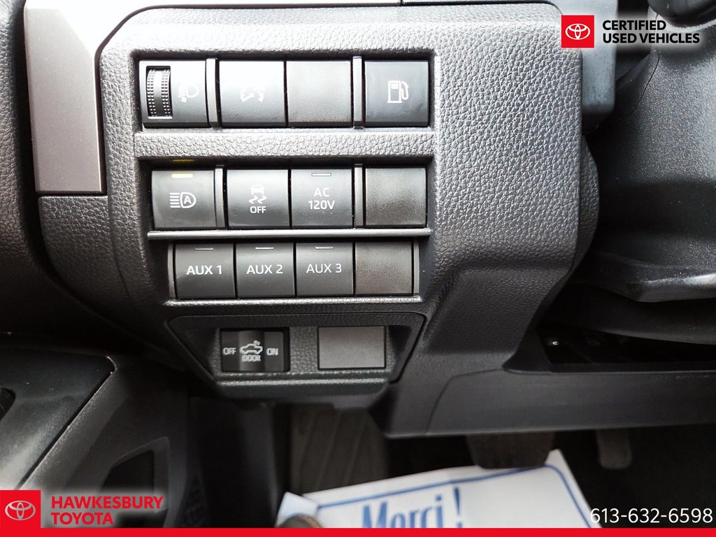 2025 Toyota Tacoma HYBRID OFFROAD PREMIUM in Hawkesbury, Ontario - 18 - w1024h768px