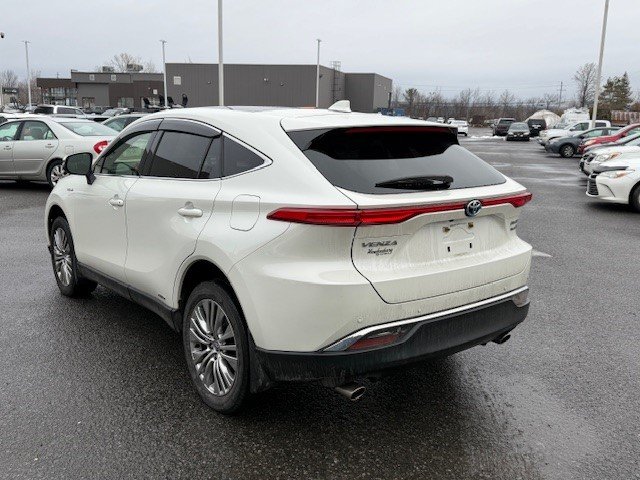 2021 Toyota Venza LIMITED in Hawkesbury, Ontario - 3 - w1024h768px