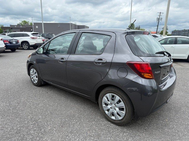 Toyota Yaris LE 2016 à Hawkesbury, Ontario - 3 - w1024h768px