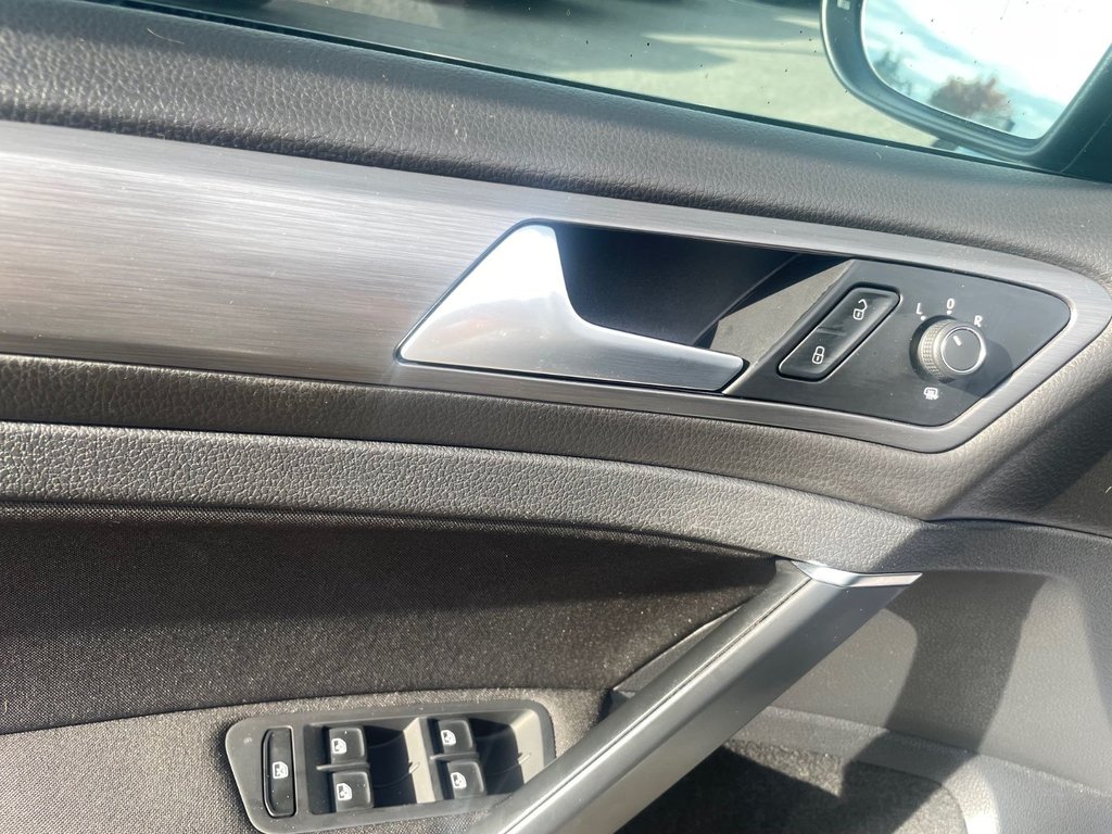 Volkswagen GOLF SPORTWAGEN Trendline 2018 à Hawkesbury, Ontario - 9 - w1024h768px