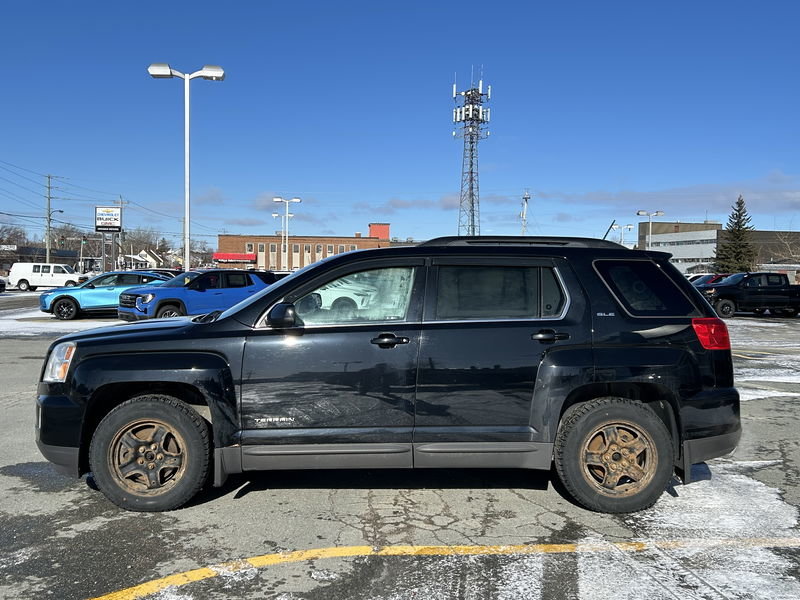 2017 GMC Utility Vehicles Terrain SLE in St. John's, Newfoundland and Labrador - 4 - w1024h768px