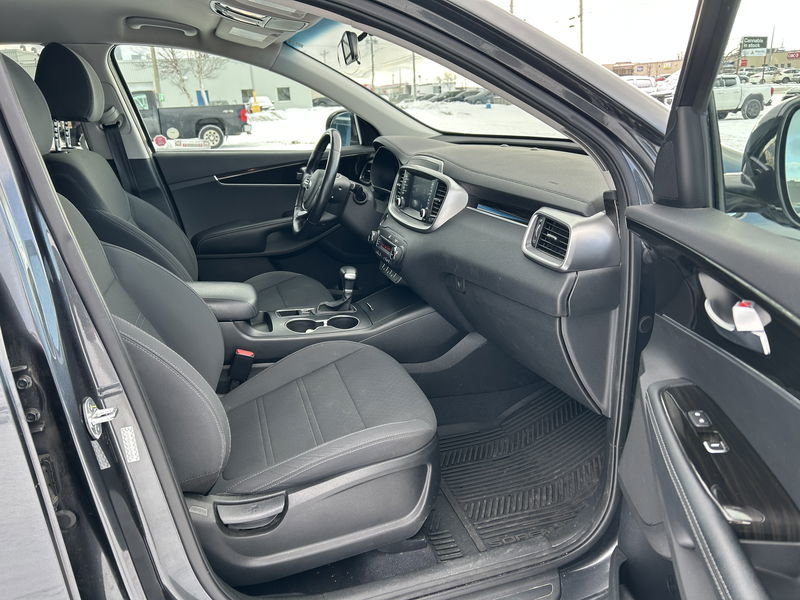 2020 Kia Sorento LX in Gander, Newfoundland and Labrador - 14 - w1024h768px