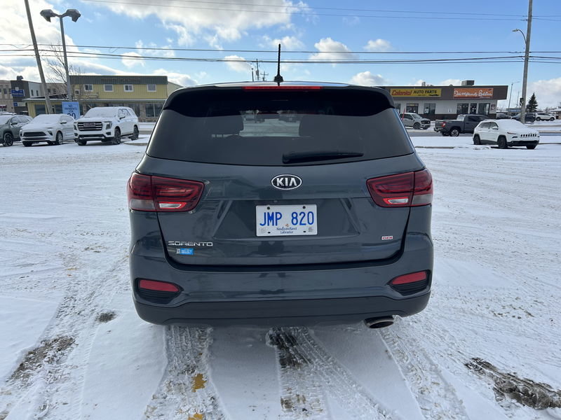 2020 Kia Sorento LX in Gander, Newfoundland and Labrador - 6 - w1024h768px