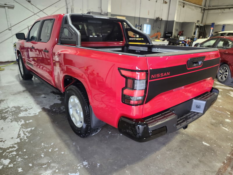 2024  Frontier Hardbody Edition in Newfoundland and Labrador, Newfoundland and Labrador - 14 - w1024h768px