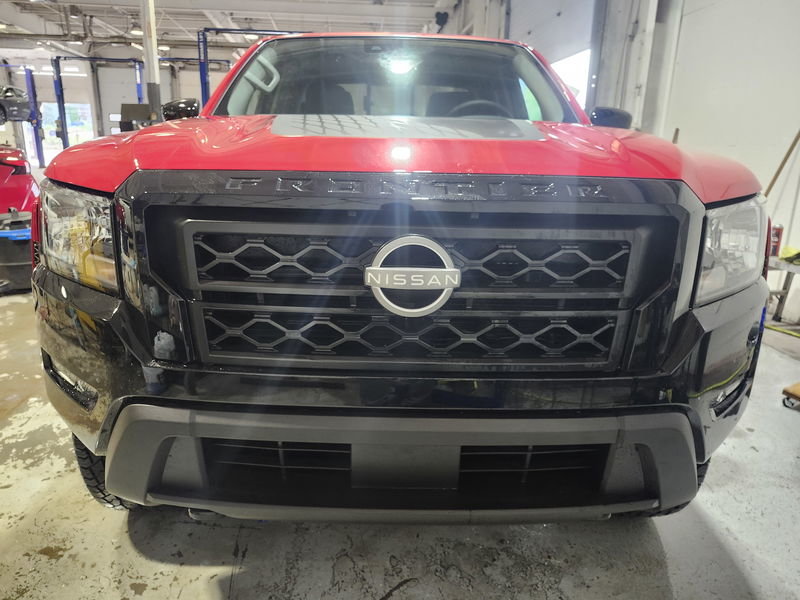 2024  Frontier Hardbody Edition in Clarenville, Newfoundland and Labrador - 3 - w1024h768px