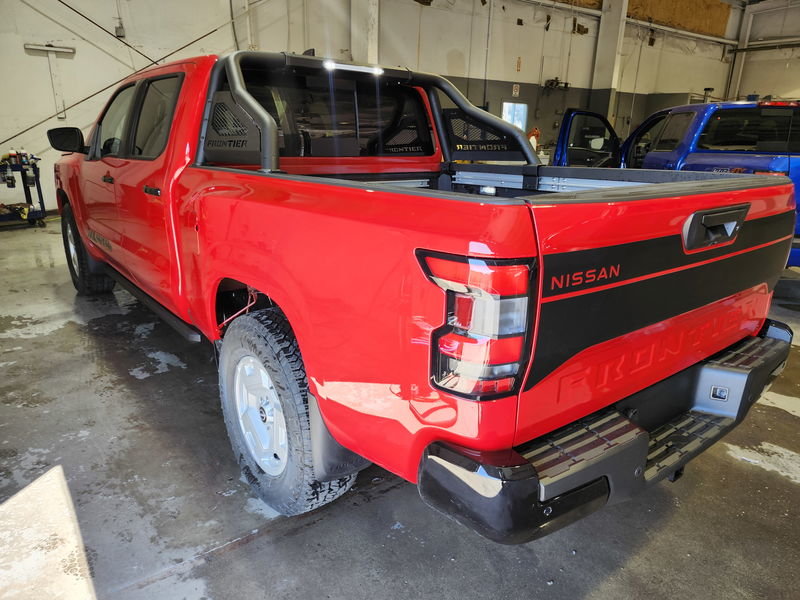 2024  Frontier Hardbody Edition in Clarenville, Newfoundland and Labrador - 14 - w1024h768px