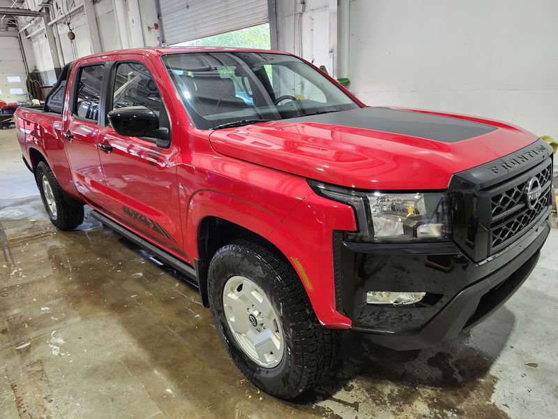 2024  Frontier Hardbody Edition in Clarenville, Newfoundland and Labrador - 2 - w1024h768px