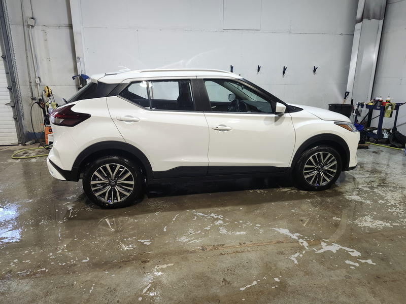 2025 Nissan Kicks Play SV in St. John's, Newfoundland and Labrador - 4 - w1024h768px