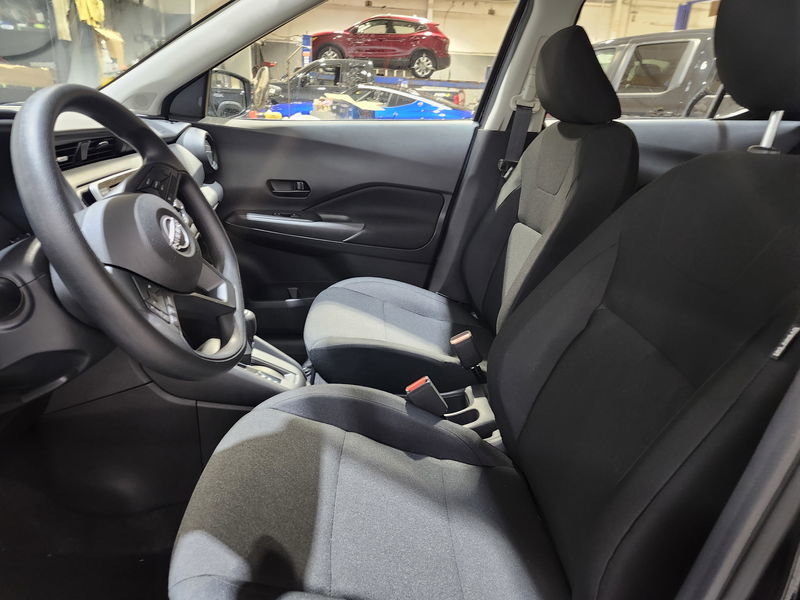 2025 Nissan Kicks Play S in St. John's, Newfoundland and Labrador - 6 - w1024h768px