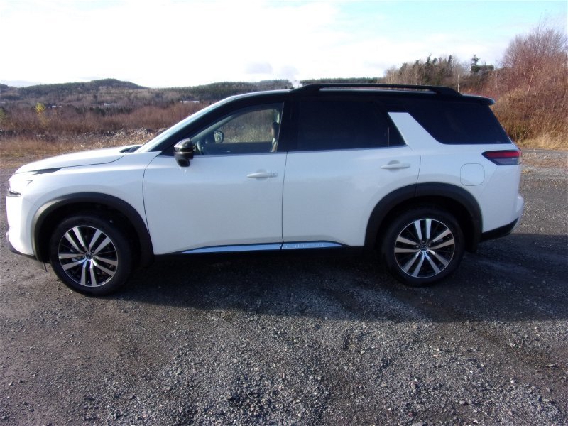 2024  Pathfinder Platinum in Clarenville, Newfoundland and Labrador - 3 - w1024h768px