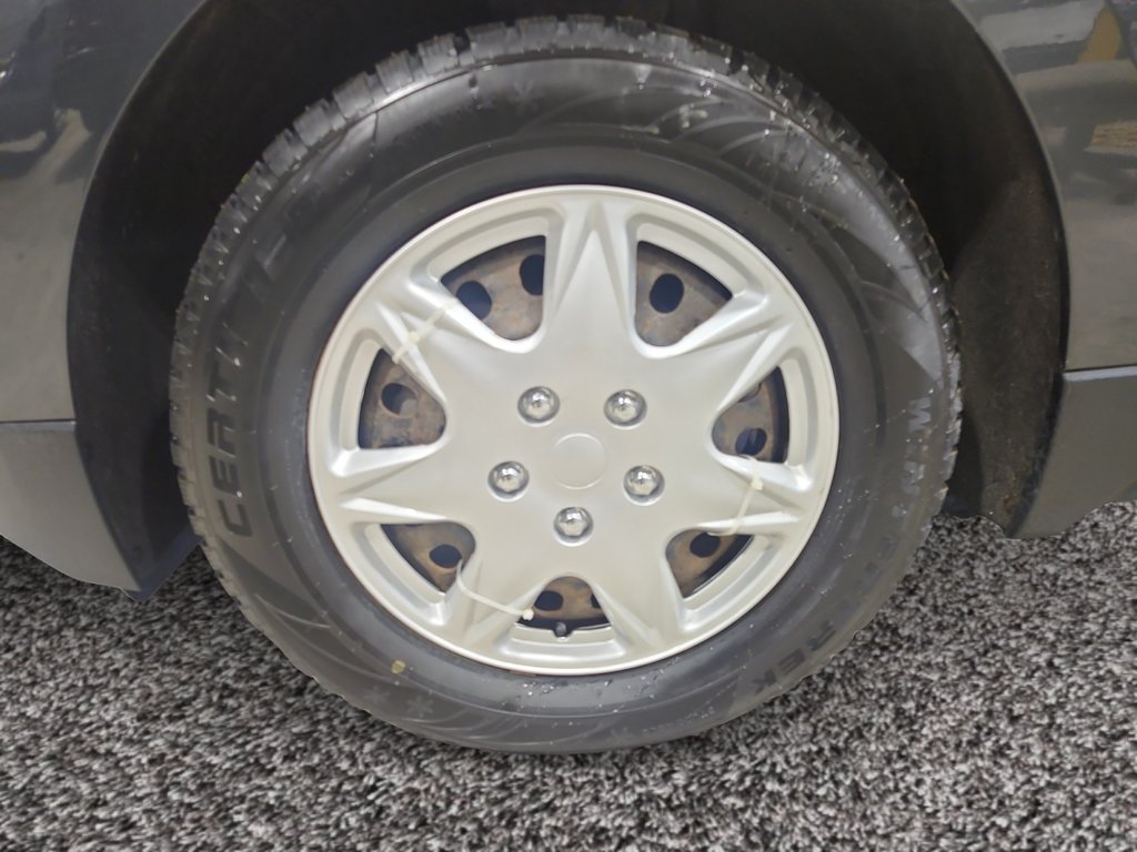 2019 Chevrolet Equinox LS in Gander, Newfoundland and Labrador - 14 - w1024h768px