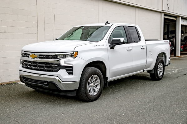 2022  Silverado 1500 LT in Burin bay Arm, Newfoundland and Labrador - 1 - w1024h768px