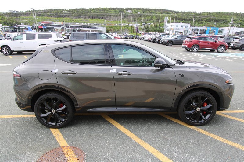 2024  HORNET R/T Plus in St. John's, Newfoundland and Labrador - 5 - w1024h768px