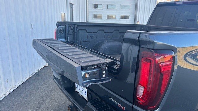 2021  Sierra 1500 AT4 in St. John's, Newfoundland and Labrador - 6 - w1024h768px