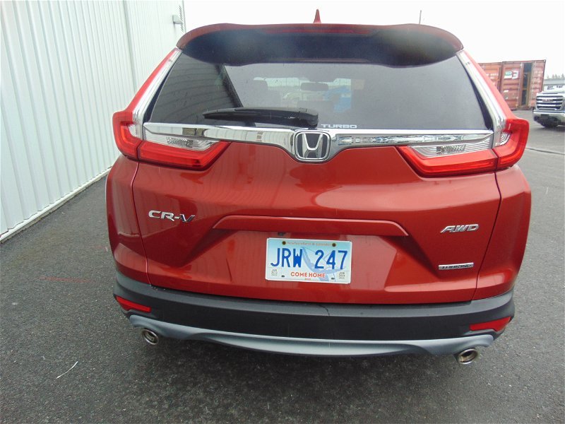 2018  CR-V Touring in Clarenville, Newfoundland and Labrador - 7 - w1024h768px