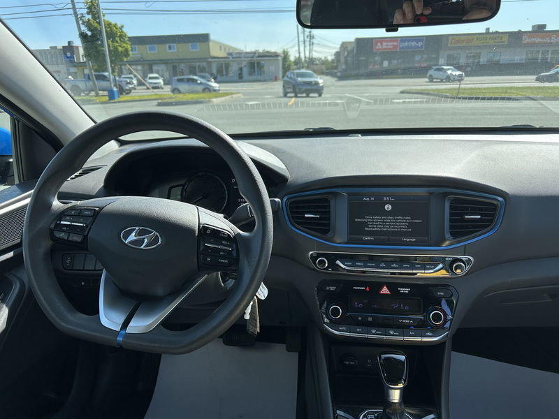 2018  IONIQ HYBRID SE in Burin bay Arm, Newfoundland and Labrador - 9 - w1024h768px