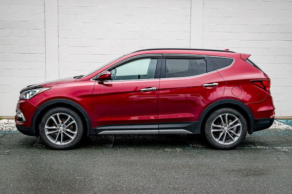 2018  Santa Fe Sport SE in St. John's, Newfoundland and Labrador - 2 - w1024h768px