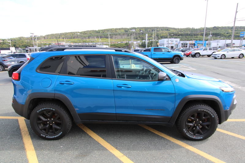 2017  Cherokee Trailhawk in St. John's, Newfoundland and Labrador - 4 - w1024h768px