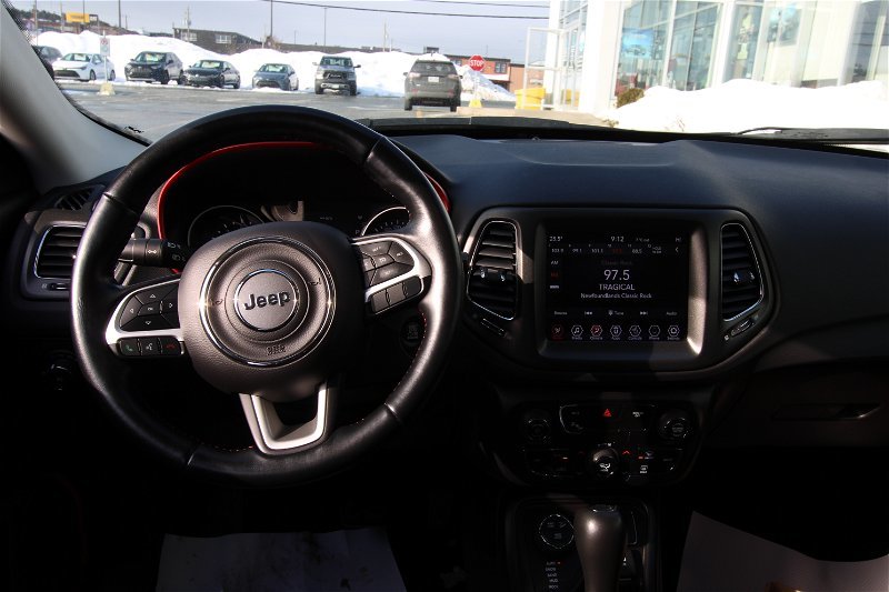 2021  Compass Trailhawk in Clarenville, Newfoundland and Labrador - 8 - w1024h768px