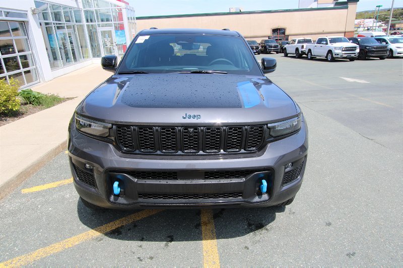 2023  Grand Cherokee 4xe Trailhawk in St. John's, Newfoundland and Labrador - 4 - w1024h768px