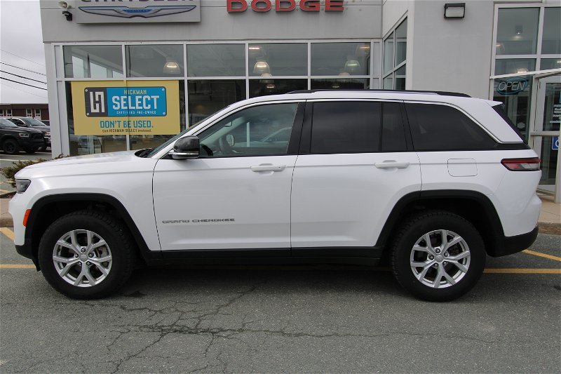 2023  Grand Cherokee Limited in St. John's, Newfoundland and Labrador - 2 - w1024h768px