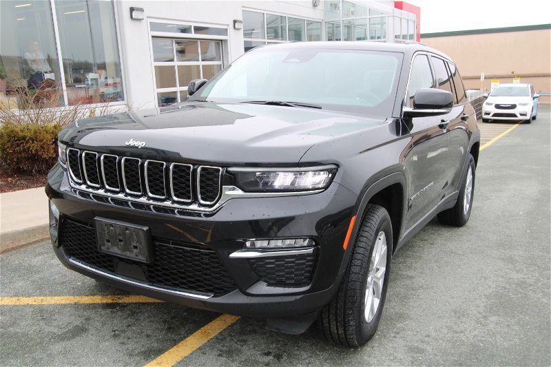2023  Grand Cherokee Limited in Gander, Newfoundland and Labrador - 1 - w1024h768px