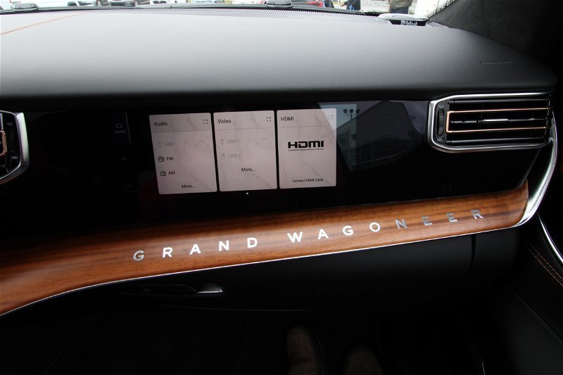 2023  Grand Wagoneer L Series III in St. John's, Newfoundland and Labrador - 19 - w1024h768px